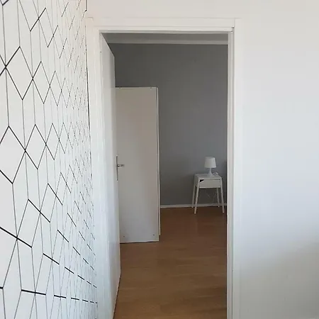 Mira *