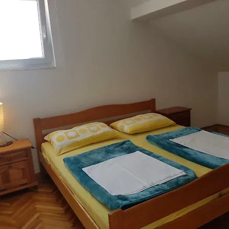 Apartment Mira Zadar